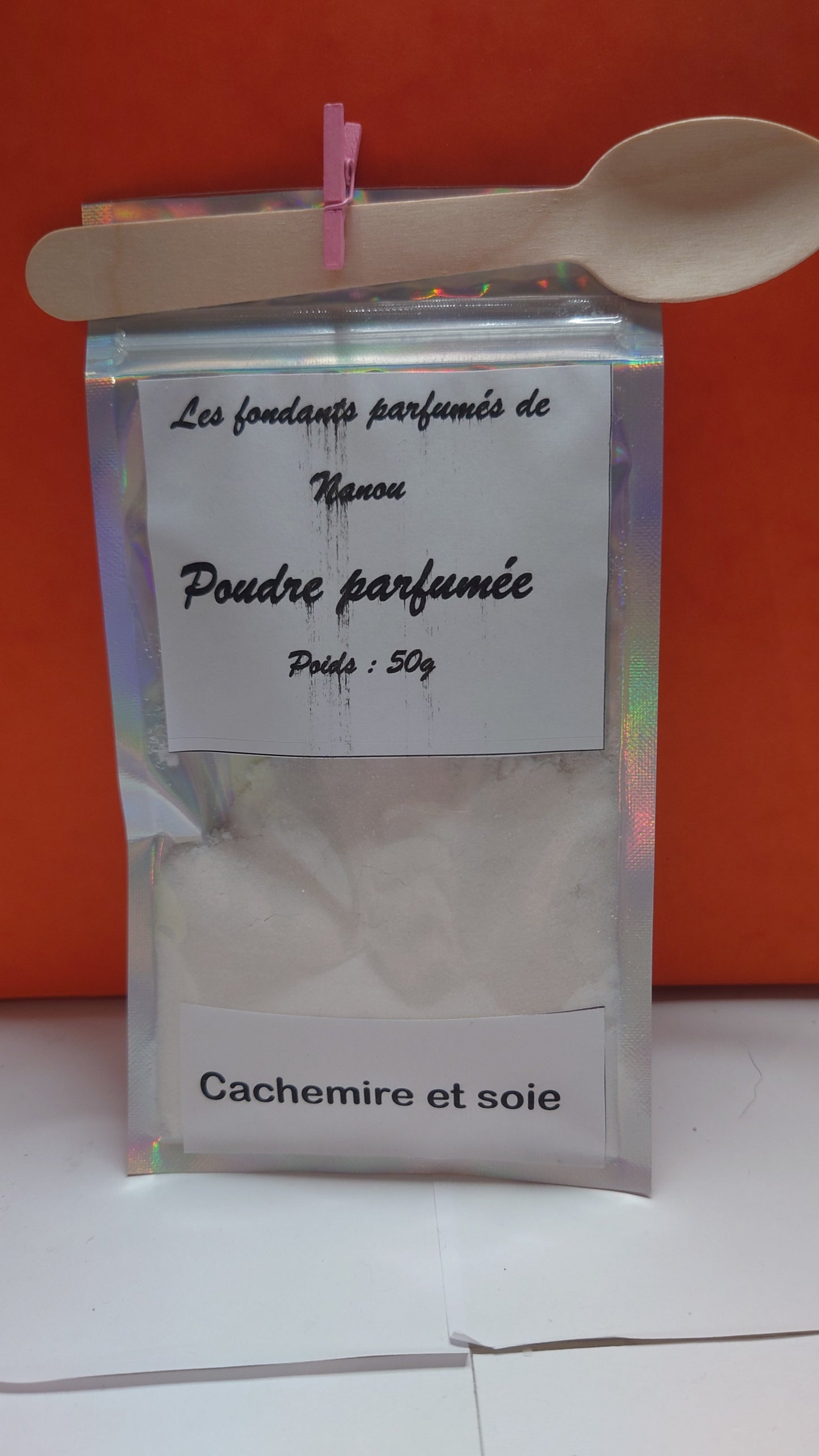 poudre parfumée pour aspirateur cachemire et soie 50g